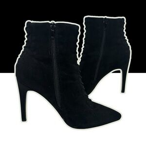 Black Lace Up Heels / Size 38